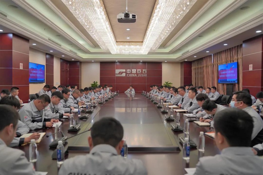 红龙poker官网-全新玩家福利打算,助你急剧融入扑克世界