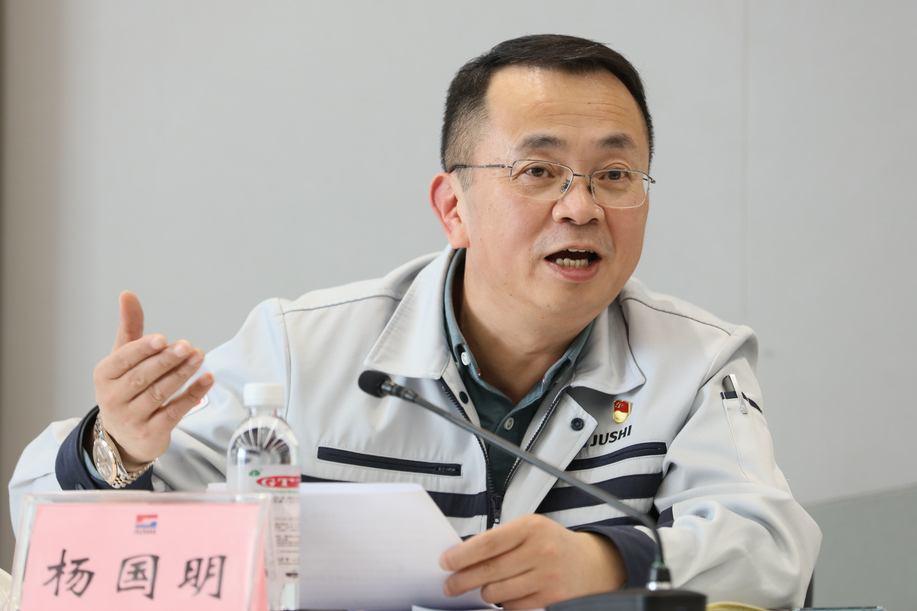 红龙poker官网-全新玩家福利打算,助你急剧融入扑克世界