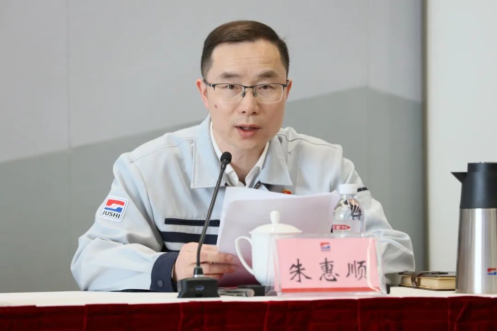 红龙poker官网-全新玩家福利打算,助你急剧融入扑克世界