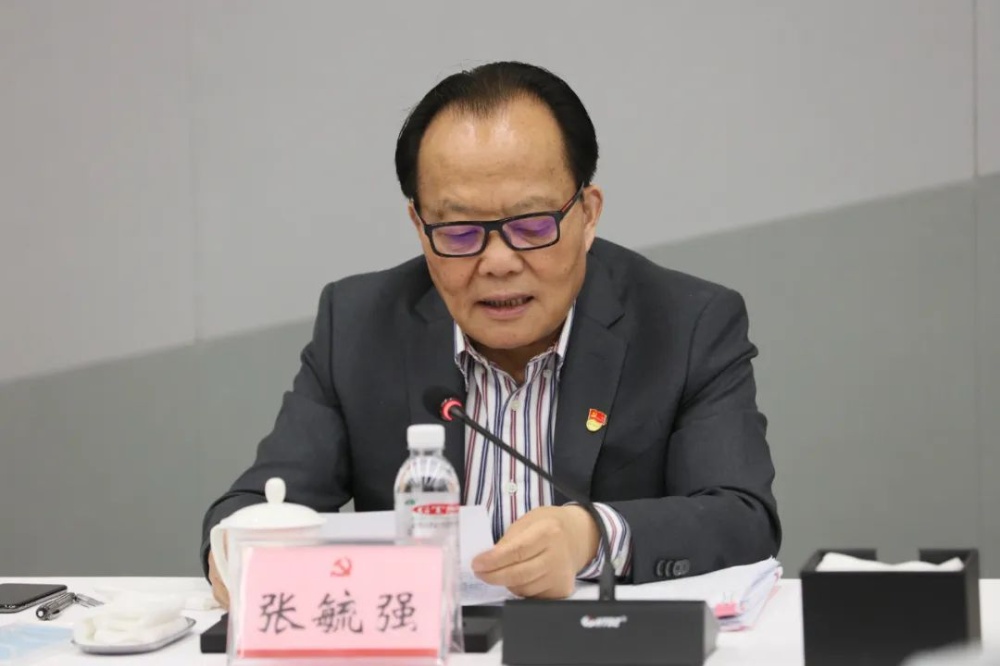 红龙poker官网-全新玩家福利打算,助你急剧融入扑克世界