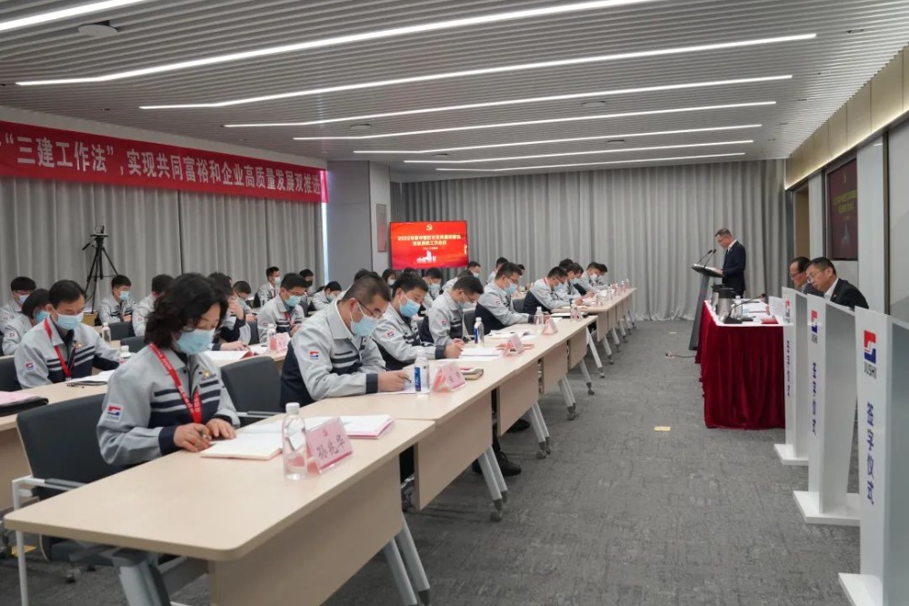 红龙poker官网-全新玩家福利打算,助你急剧融入扑克世界