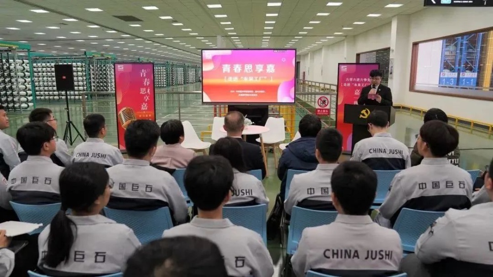 红龙poker官网-全新玩家福利打算,助你急剧融入扑克世界