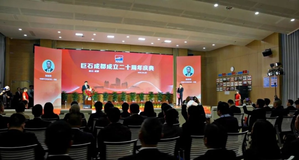 红龙poker官网-全新玩家福利打算,助你急剧融入扑克世界