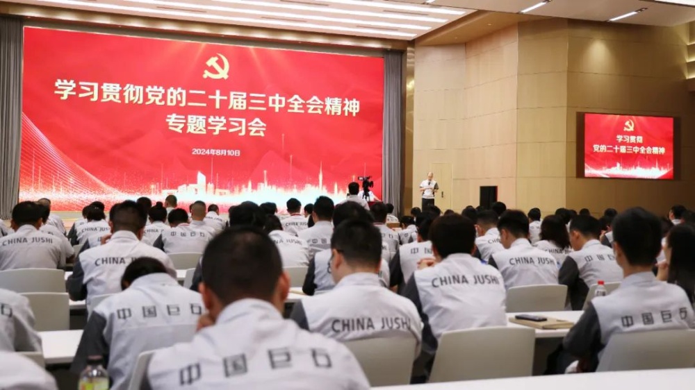 红龙poker官网-全新玩家福利打算,助你急剧融入扑克世界