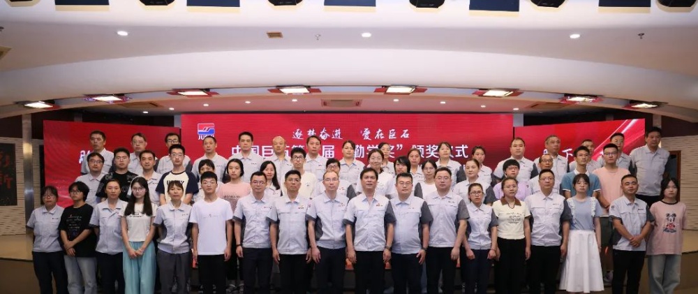 红龙poker官网-全新玩家福利打算,助你急剧融入扑克世界