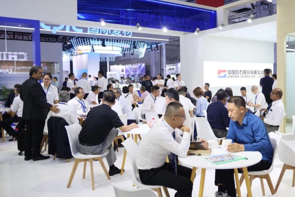 红龙poker官网-全新玩家福利打算,助你急剧融入扑克世界