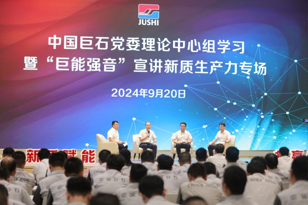 红龙poker官网-全新玩家福利打算,助你急剧融入扑克世界
