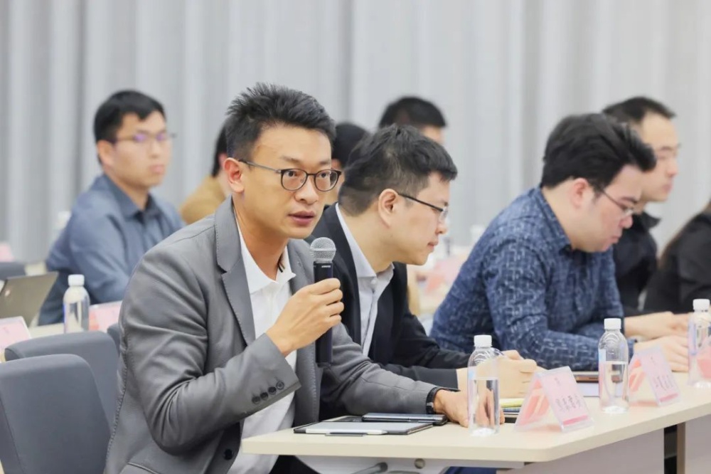 红龙poker官网-全新玩家福利打算,助你急剧融入扑克世界