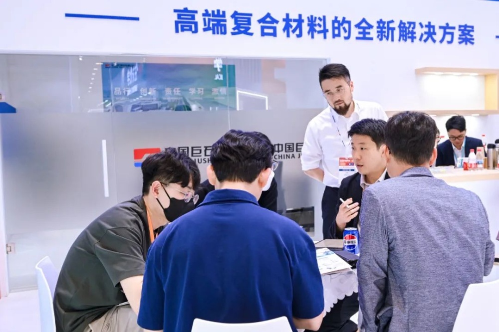 红龙poker官网-全新玩家福利打算,助你急剧融入扑克世界
