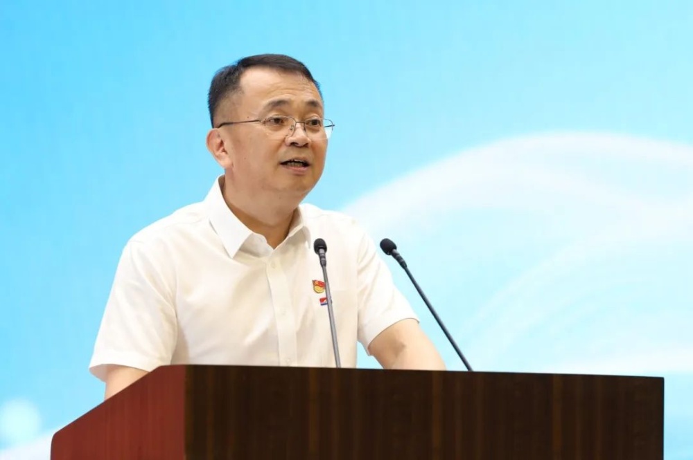 红龙poker官网-全新玩家福利打算,助你急剧融入扑克世界