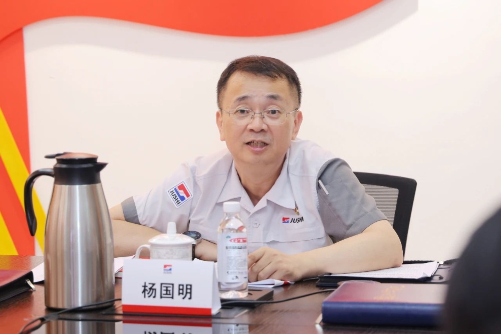 红龙poker官网-全新玩家福利打算,助你急剧融入扑克世界