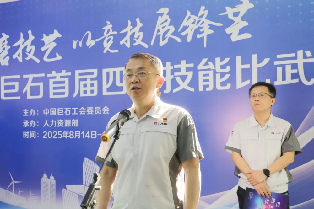 红龙poker官网-全新玩家福利打算,助你急剧融入扑克世界