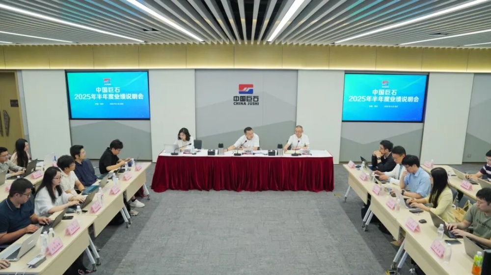 红龙poker官网-全新玩家福利打算,助你急剧融入扑克世界