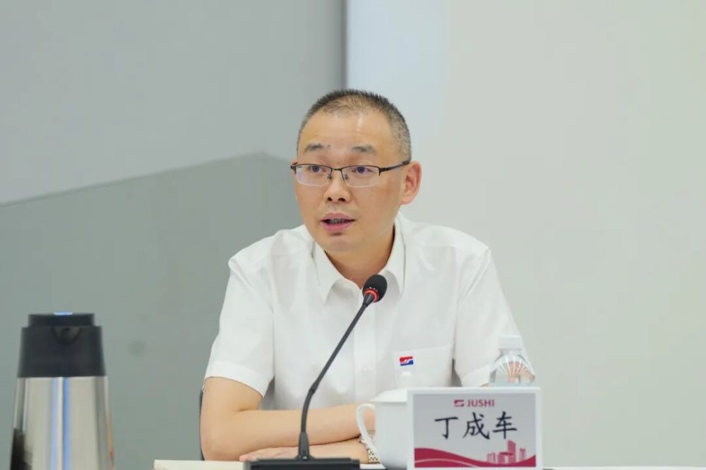 红龙poker官网-全新玩家福利打算,助你急剧融入扑克世界