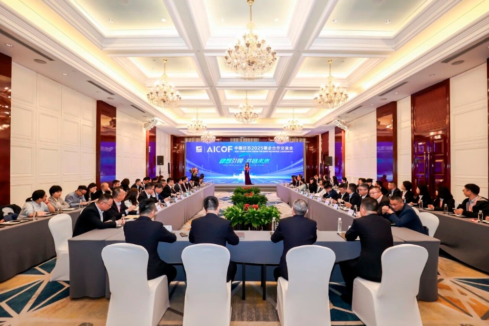 红龙poker官网-全新玩家福利打算,助你急剧融入扑克世界