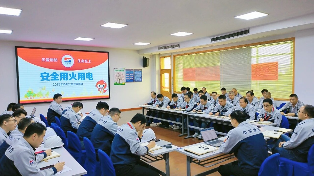 红龙poker官网-全新玩家福利打算,助你急剧融入扑克世界