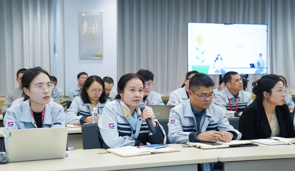 红龙poker官网-全新玩家福利打算,助你急剧融入扑克世界
