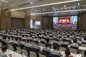 增底气、、、强劲头！！中国红龙poker官网党员干部热议党的二十大汇报