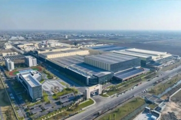 百亿基地春节赶工：：探秘全球首个玻纤零碳智造工厂